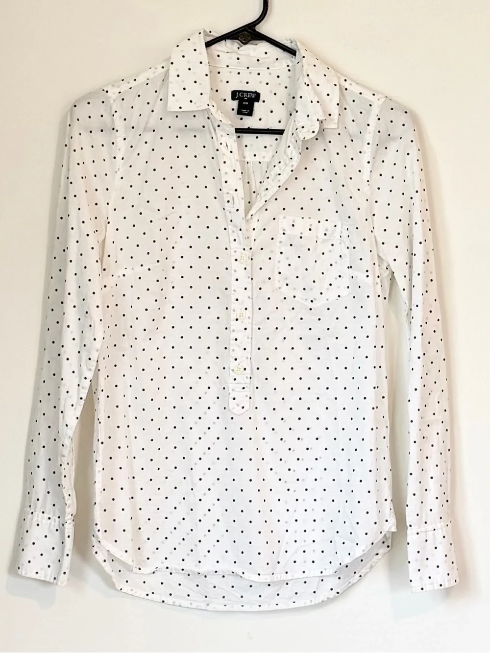 J.Crew White Button Henley Blouse with Black Polka Dots - Size: XXS